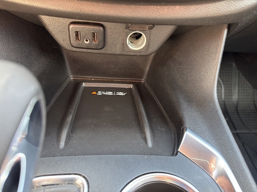 2022 Chevrolet Traverse AWD LT Cloth