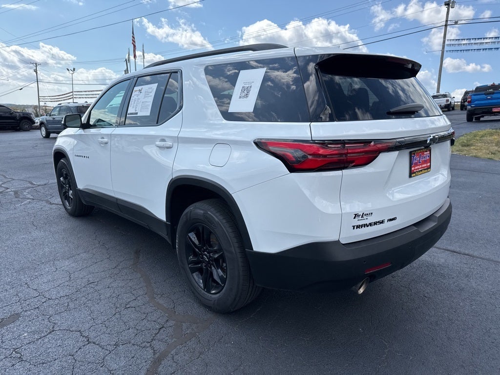 2022 Chevrolet Traverse AWD LT Cloth