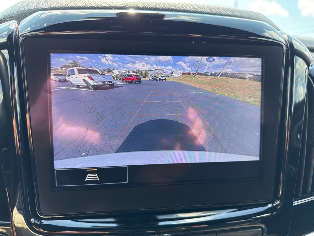 2022 Chevrolet Traverse AWD LT Cloth