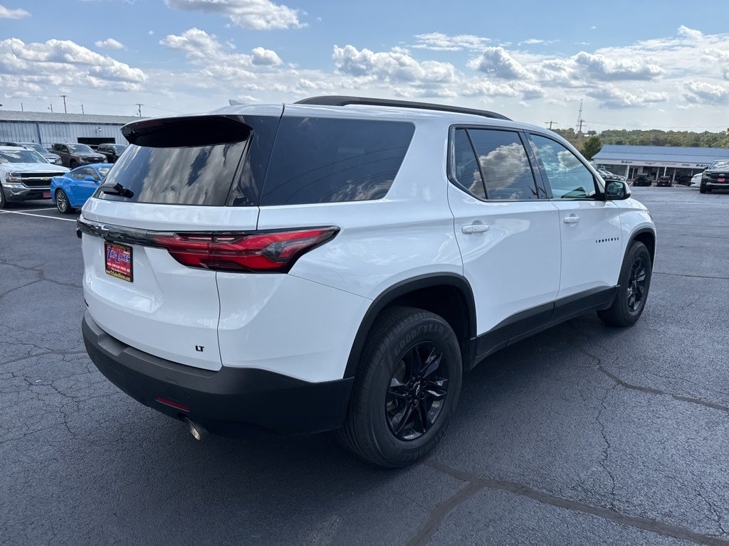 2022 Chevrolet Traverse AWD LT Cloth