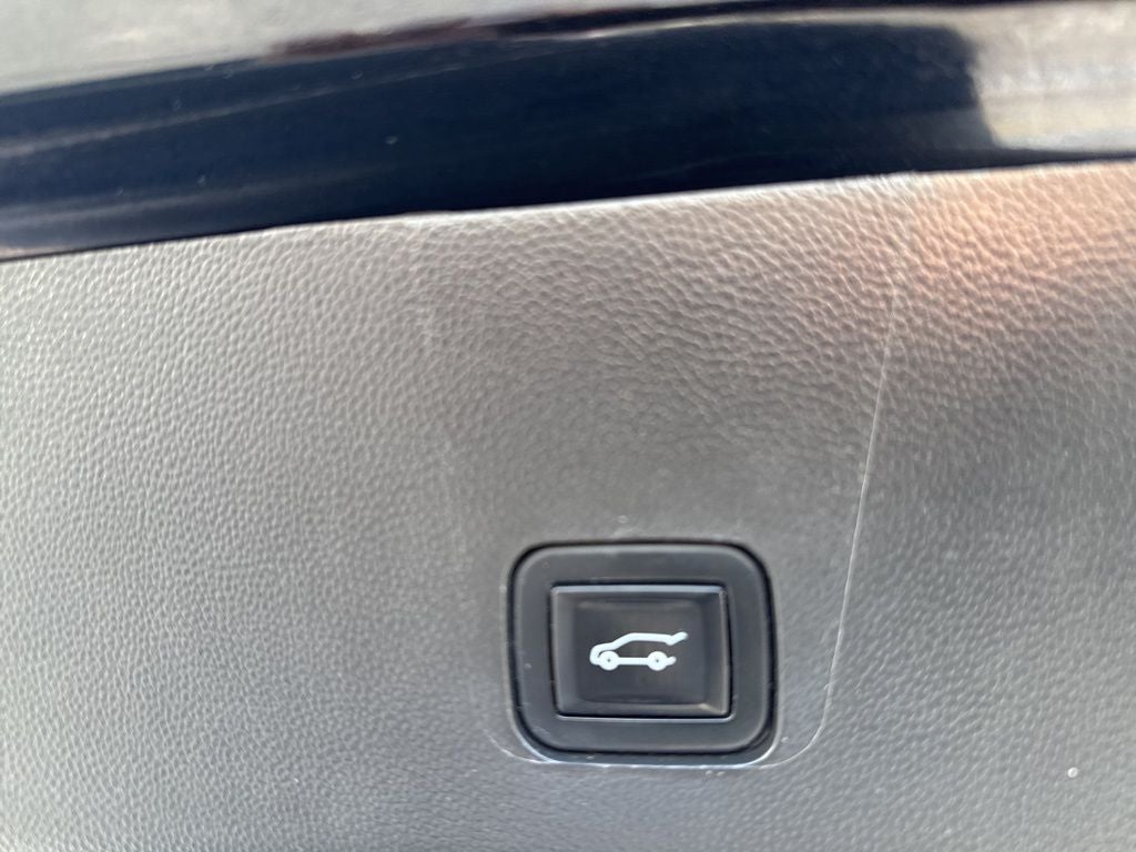 2021 Chevrolet Traverse AWD LT Leather