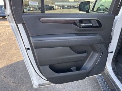 2025 Chevrolet Suburban 4WD Z71