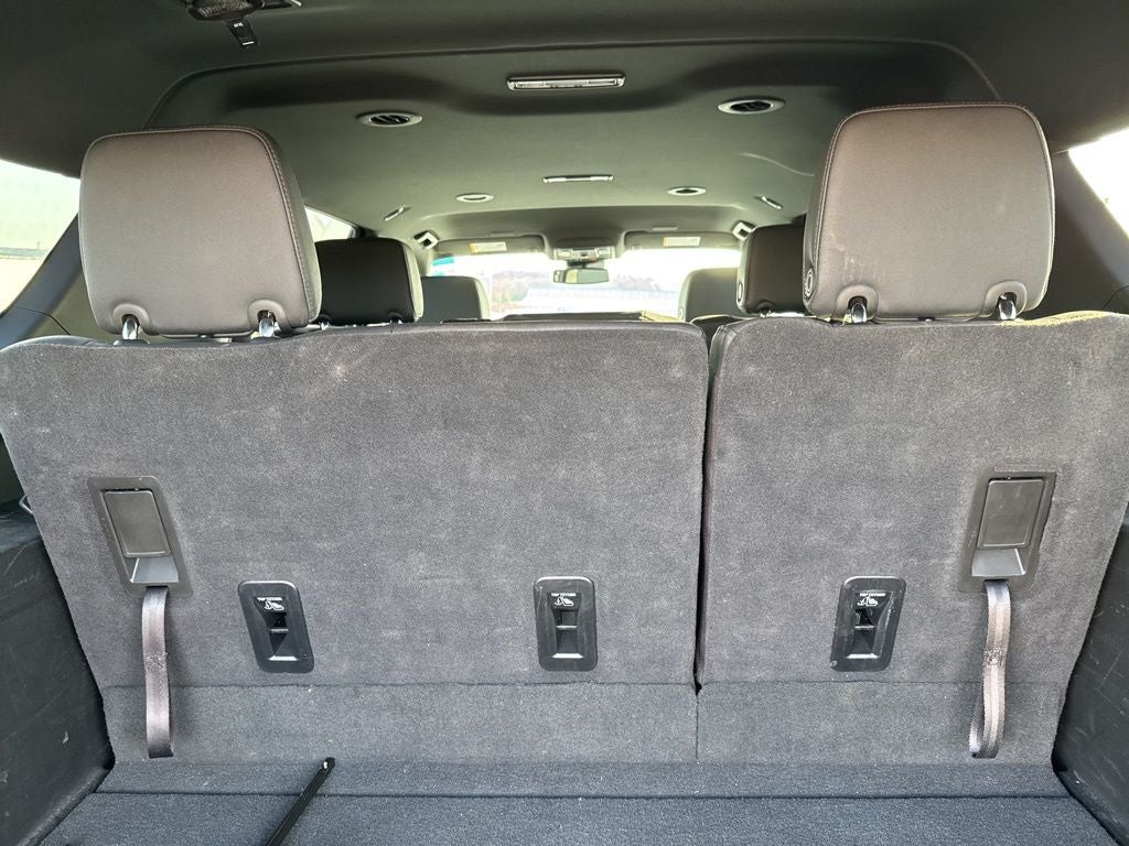 2025 Chevrolet Suburban 4WD Z71