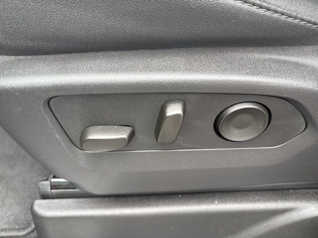 2025 Chevrolet Suburban 4WD Z71