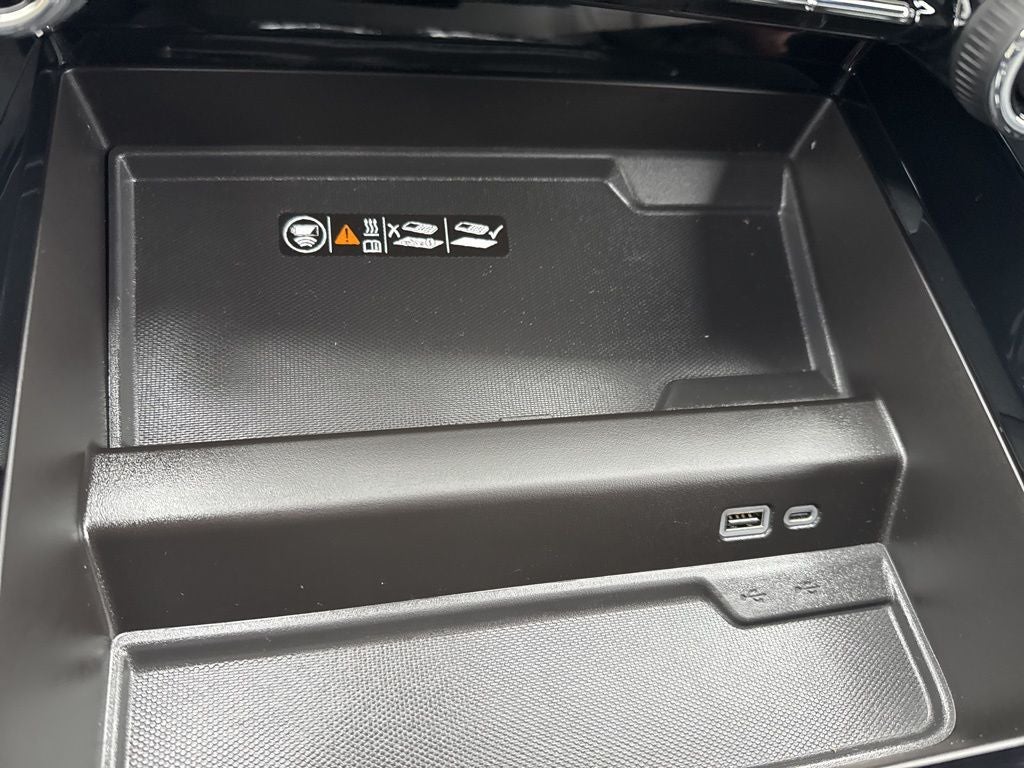 2025 Chevrolet Suburban 4WD Z71