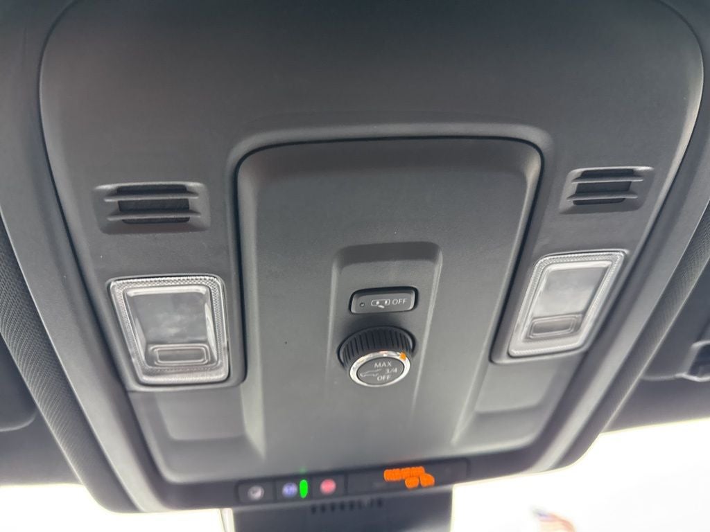 2025 Chevrolet Suburban 4WD Z71