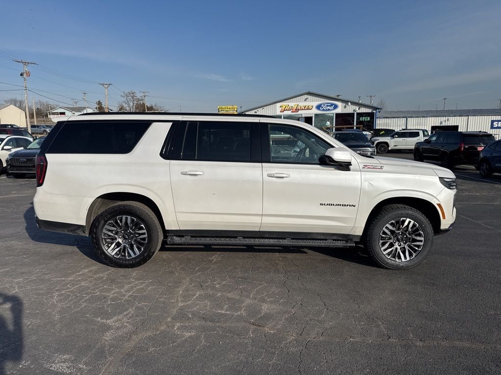 2025 Chevrolet Suburban 4WD Z71