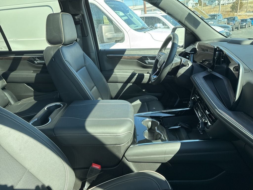 2025 Chevrolet Tahoe 4WD Premier