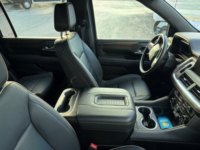 2023 Chevrolet Suburban 4WD Premier