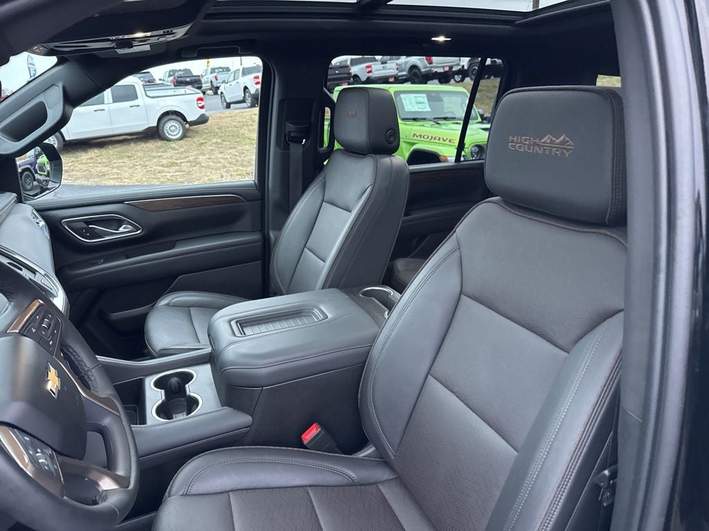 2023 Chevrolet Suburban 4WD High Country