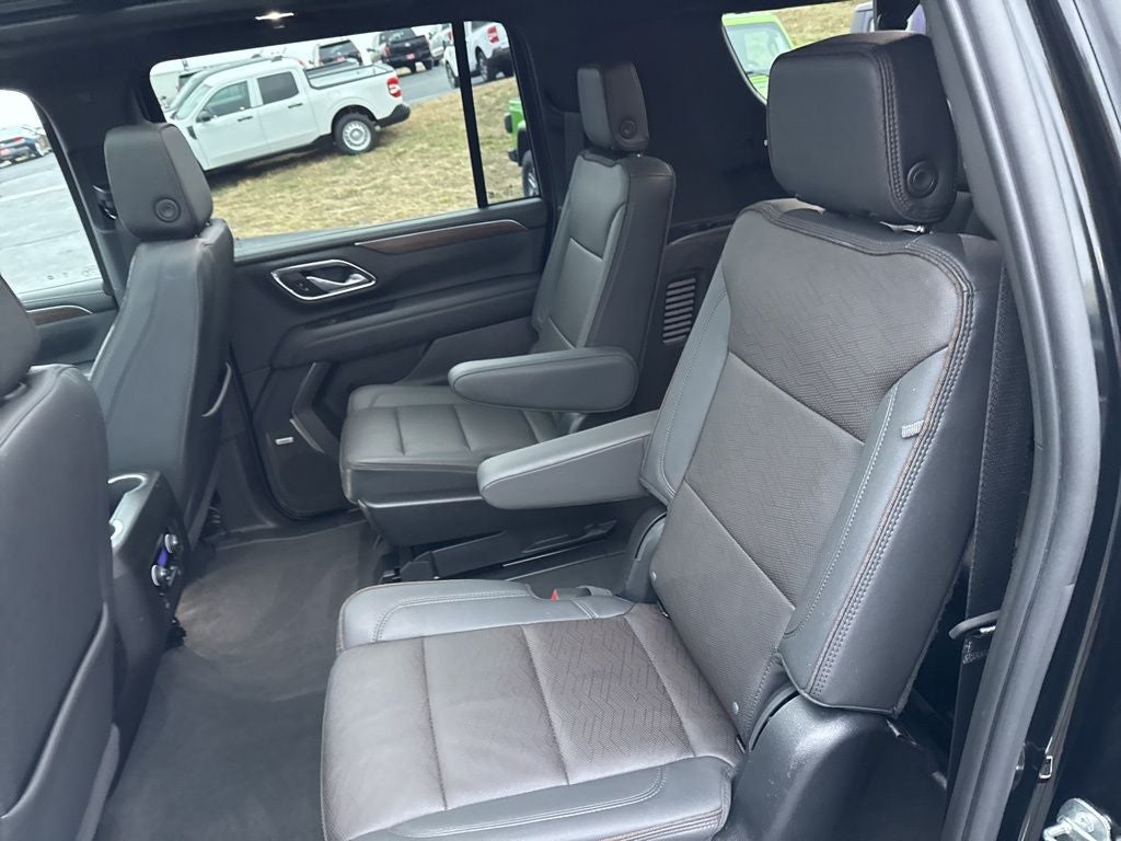 2023 Chevrolet Suburban 4WD High Country