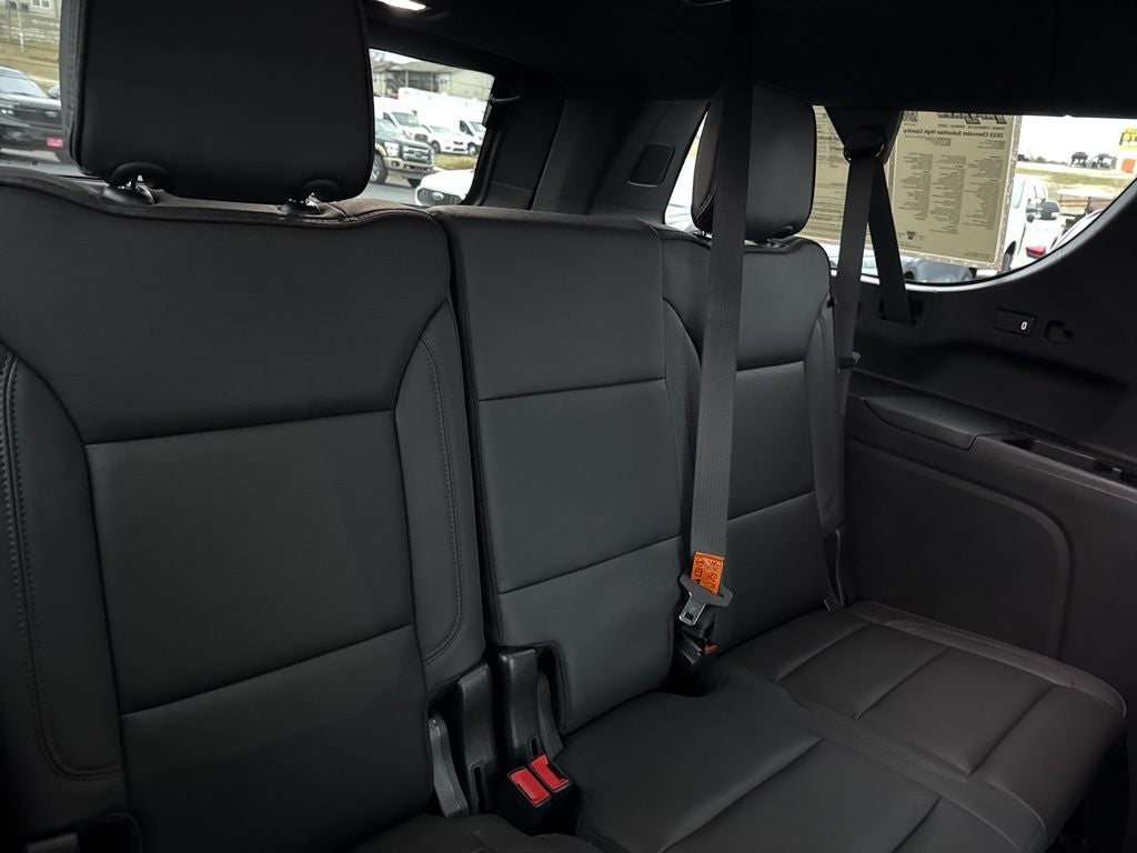 2023 Chevrolet Suburban 4WD High Country