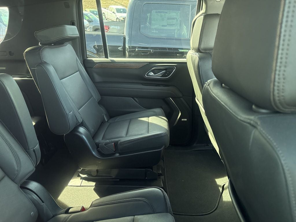 2023 Chevrolet Suburban 4WD High Country