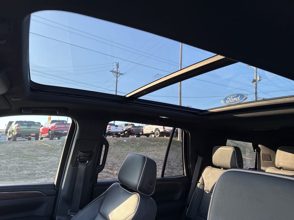 2023 Chevrolet Tahoe 4WD Premier