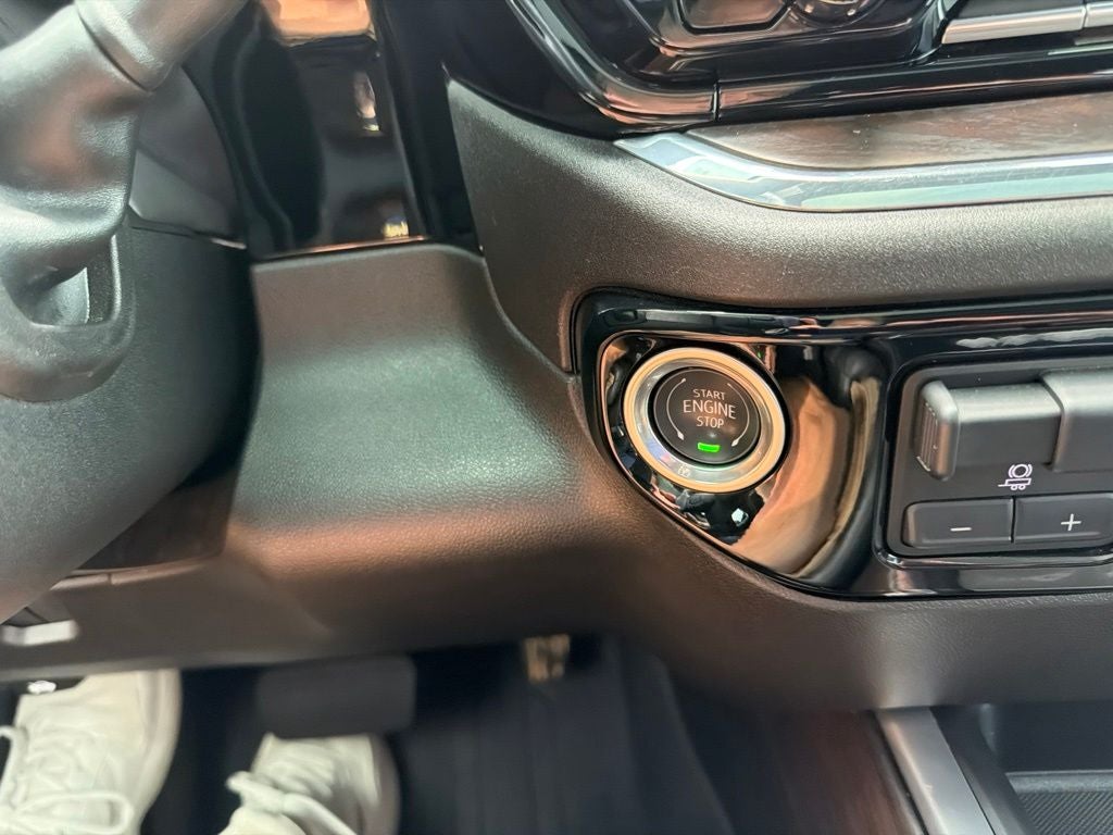 2024 GMC Sierra 2500HD 4WD Crew Cab Standard Bed SLT