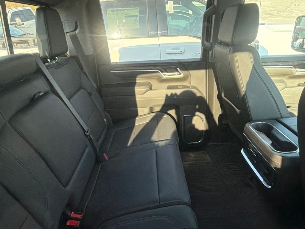 2026 GMC Sierra 2500 HD Crew Cab, Standard Bed, SLT, 4WD
