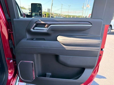 2026 GMC Sierra 2500 HD Crew Cab, Standard Bed, SLT, 4WD