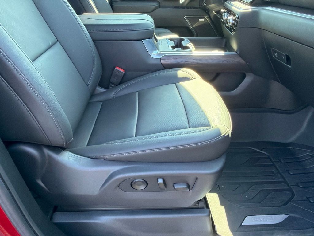 2026 GMC Sierra 2500 HD Crew Cab, Standard Bed, SLT, 4WD