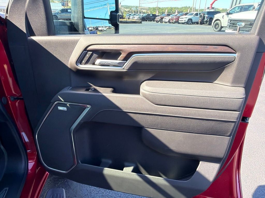 2026 GMC Sierra 2500 HD Crew Cab, Standard Bed, SLT, 4WD