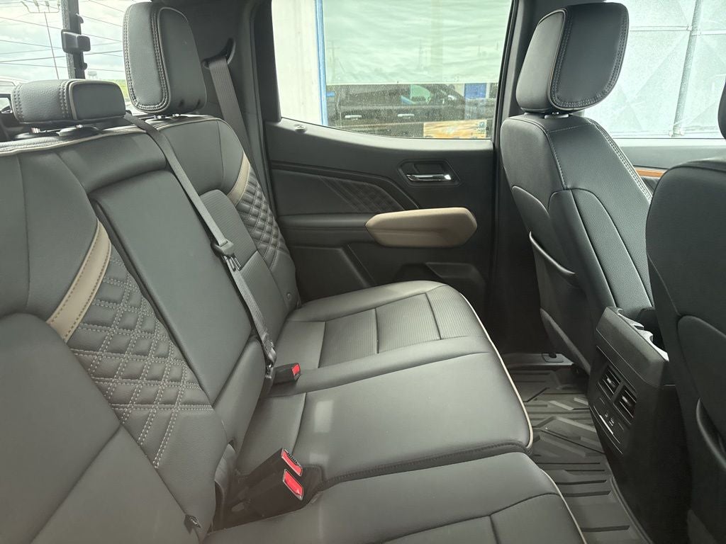 2025 GMC Canyon 4WD Denali