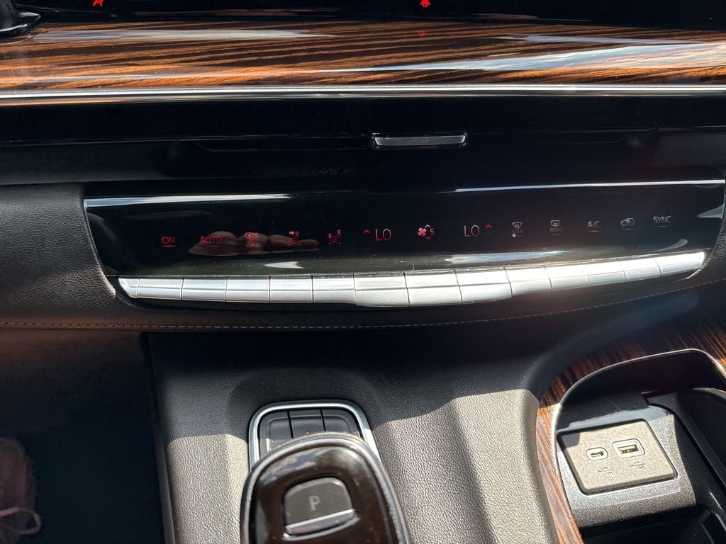 2021 Cadillac Escalade 4WD Luxury
