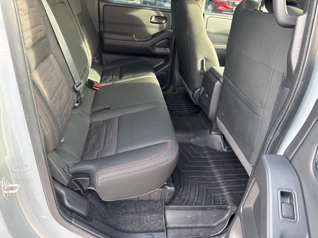 2023 Nissan Frontier Crew Cab PRO-X 4x2