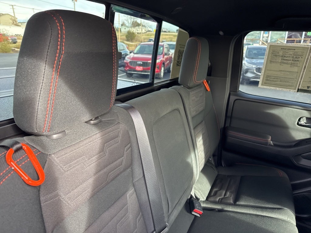 2023 Nissan Frontier Crew Cab PRO-X 4x2