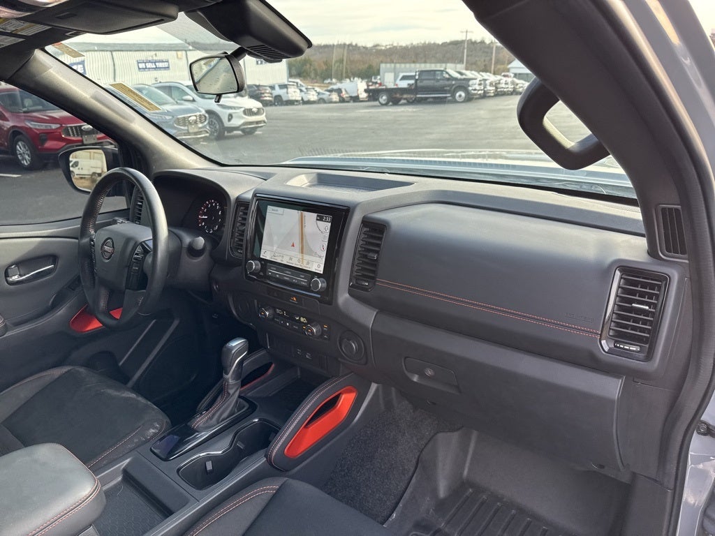 2023 Nissan Frontier Crew Cab PRO-X 4x2