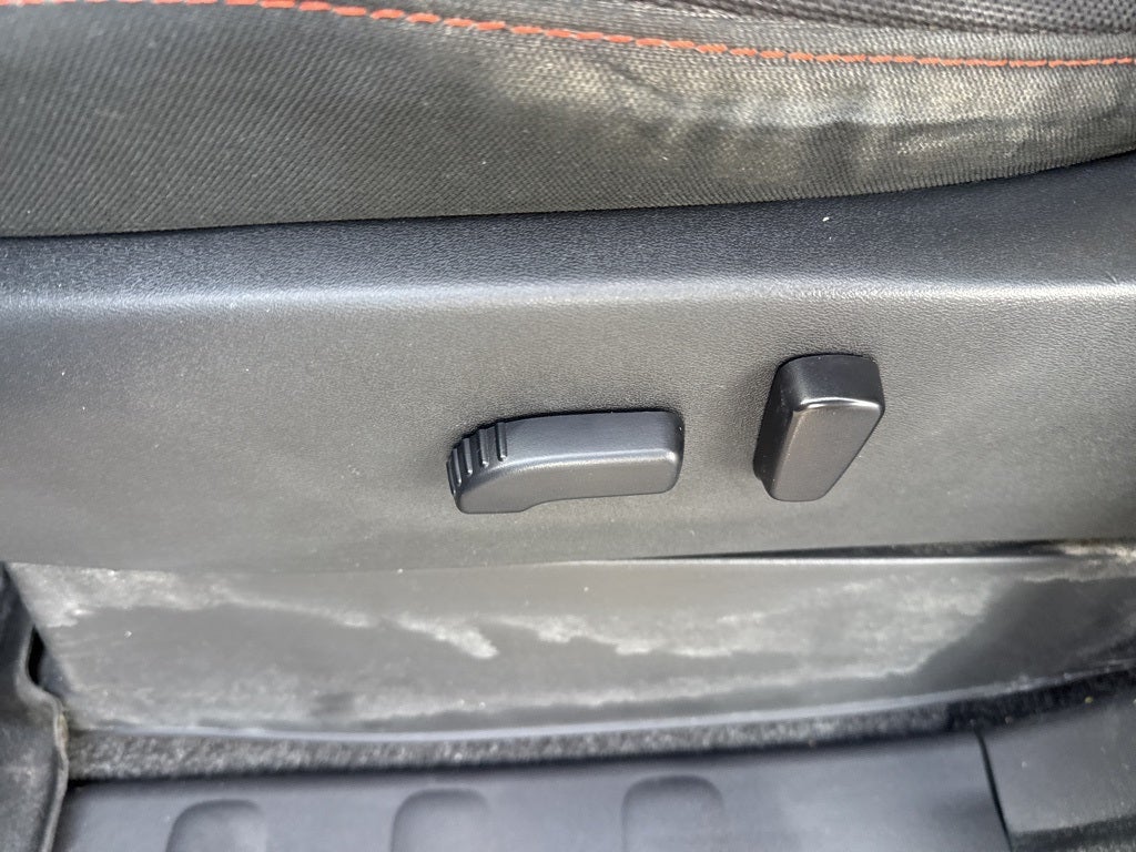 2023 Nissan Frontier Crew Cab PRO-X 4x2