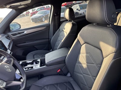 2025 Volkswagen Atlas Cross Sport 2.0T SE w/Technology