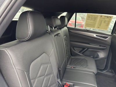 2025 Volkswagen Atlas Cross Sport 2.0T SE w/Technology