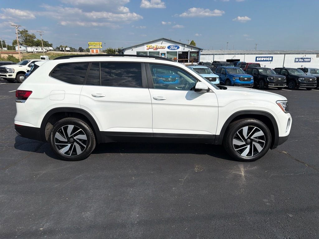 2025 Volkswagen Atlas 2.0T SE w/Technology