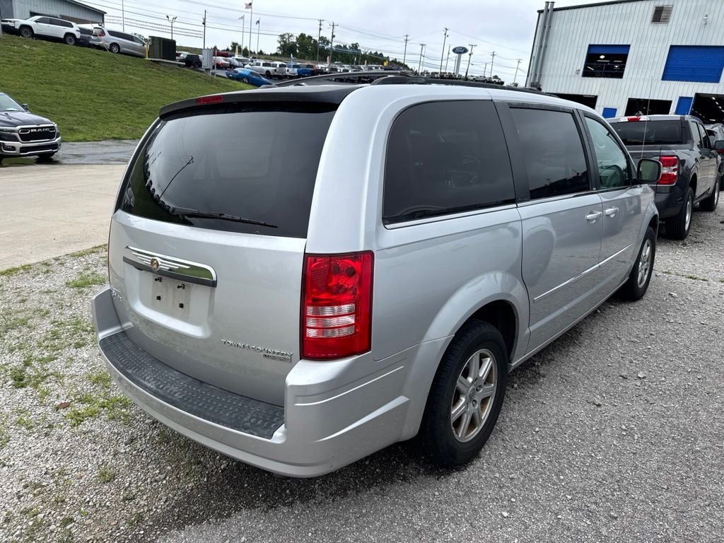 2010 Chrysler Town & Country Touring