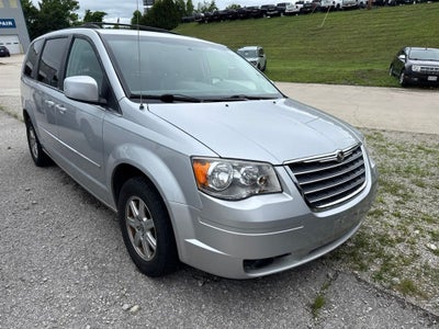 2010 Chrysler Town & Country Touring