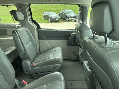 2010 Chrysler Town & Country Touring