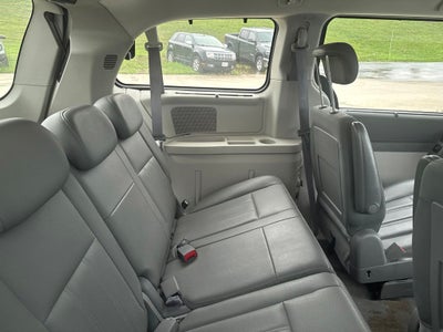 2010 Chrysler Town & Country Touring