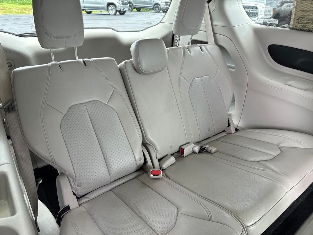 2021 Chrysler Pacifica Touring L