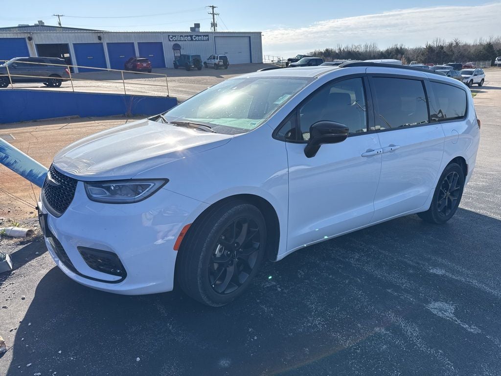 2025 Chrysler Pacifica Limited