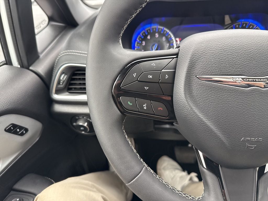 2025 Chrysler Pacifica Limited