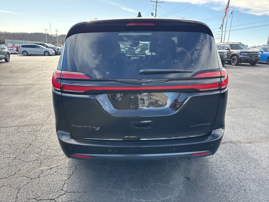 2025 Chrysler Pacifica Limited