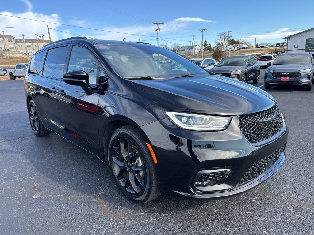 2025 Chrysler Pacifica Limited