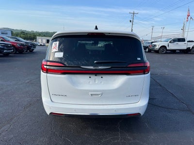 2026 Chrysler Pacifica Limited