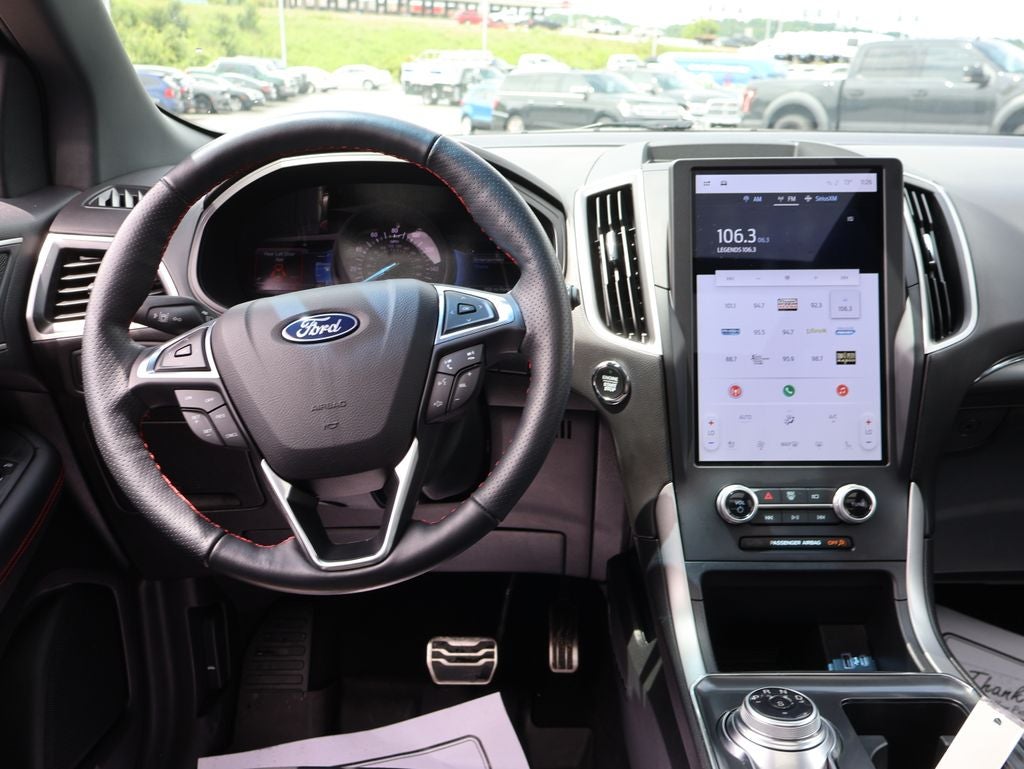 2022 Ford Edge ST Line