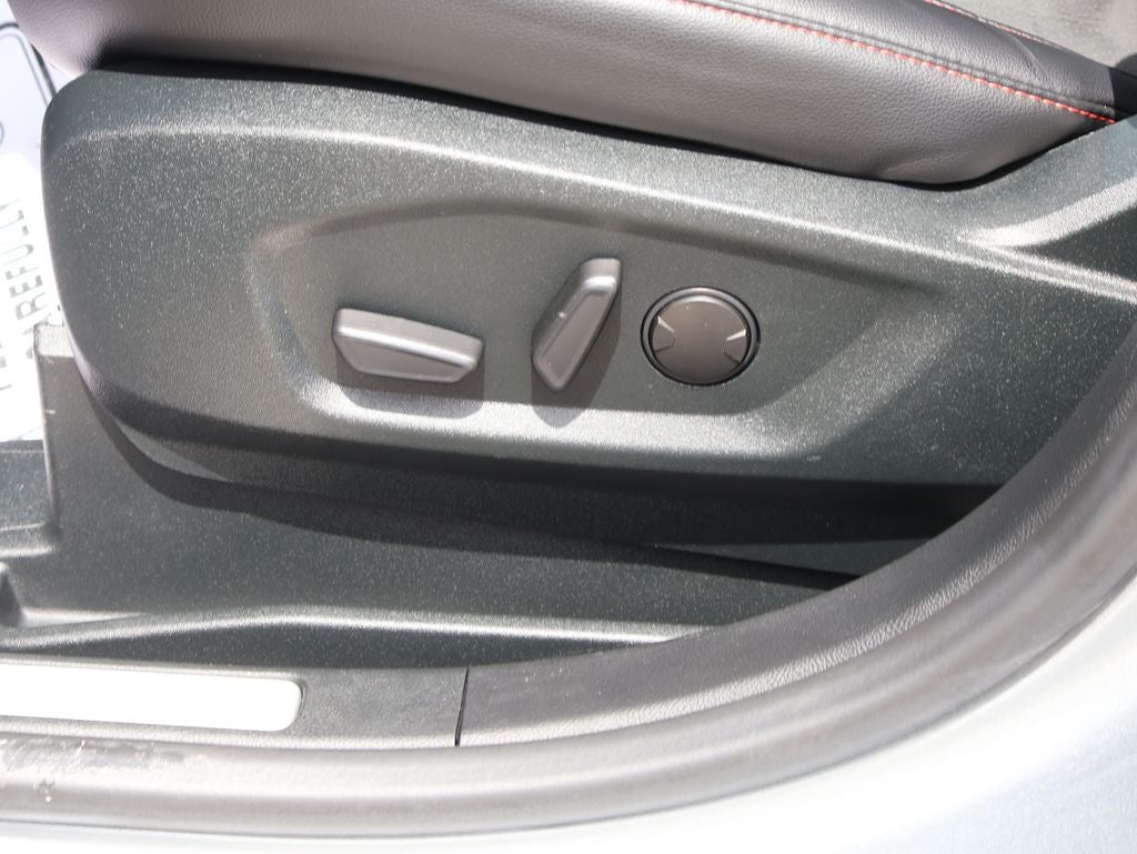 2022 Ford Edge ST Line