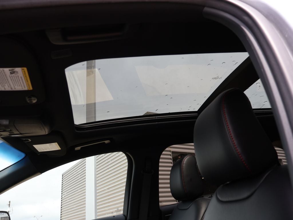 2022 Ford Edge ST Line
