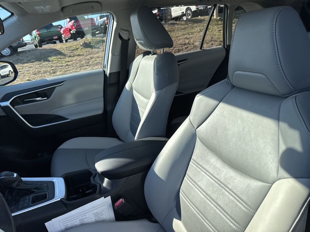 2022 Toyota RAV4 XLE Premium