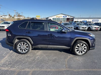 2022 Toyota RAV4 XLE Premium
