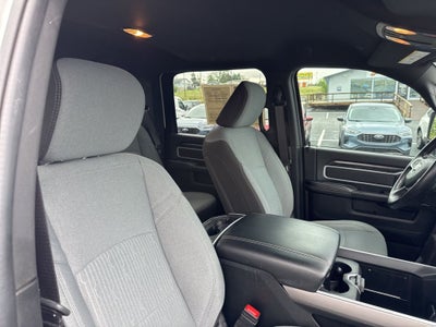 2024 RAM 3500 Big Horn Crew Cab 4x4 8' Box