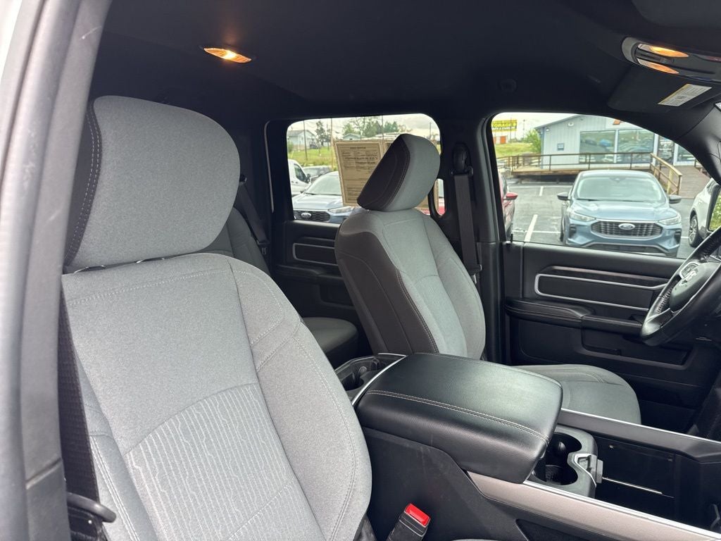 2024 RAM 3500 Big Horn Crew Cab 4x4 8' Box