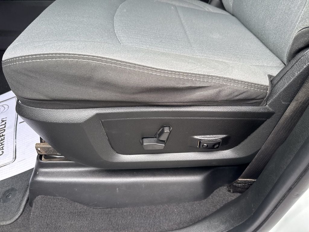 2024 RAM 3500 Big Horn Crew Cab 4x4 8' Box